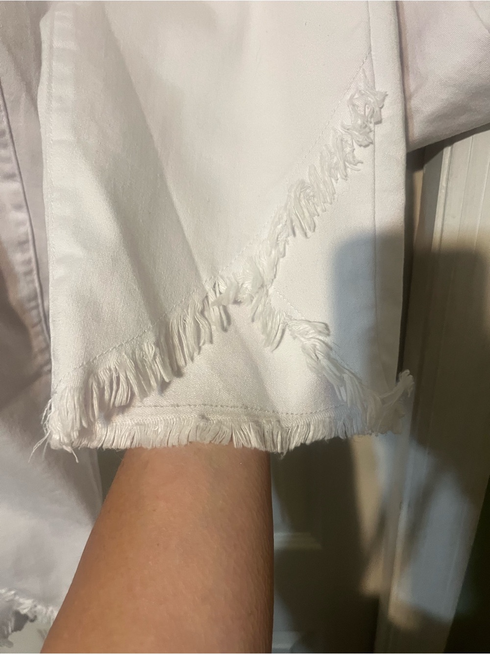 1822 Denim White Straight Leg Jeans with Frayed Hem size 16 - Picture 4 of 8